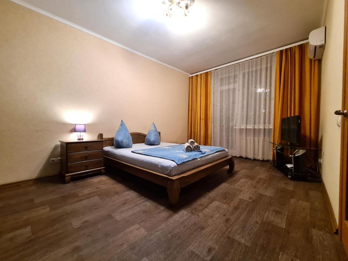1-Room Luxury Apartment On Sobornyi Avenue 170-V, By Grandhome Zaporizhia Exterior foto